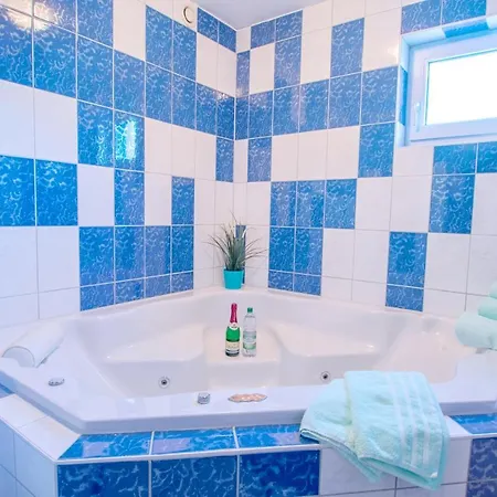 Residenz Am 2-28 아파트 징스트